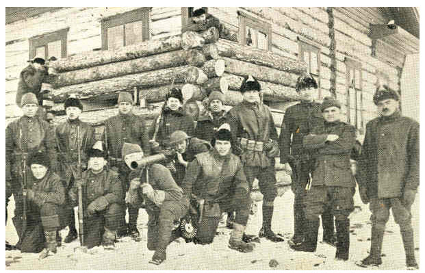 American Soldiers Posing With Their Machine Gune - World War 1