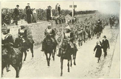 GERMAN PRISONERS ON THE IWAD TO PARIS GUARDED BY CUIRASSIERS